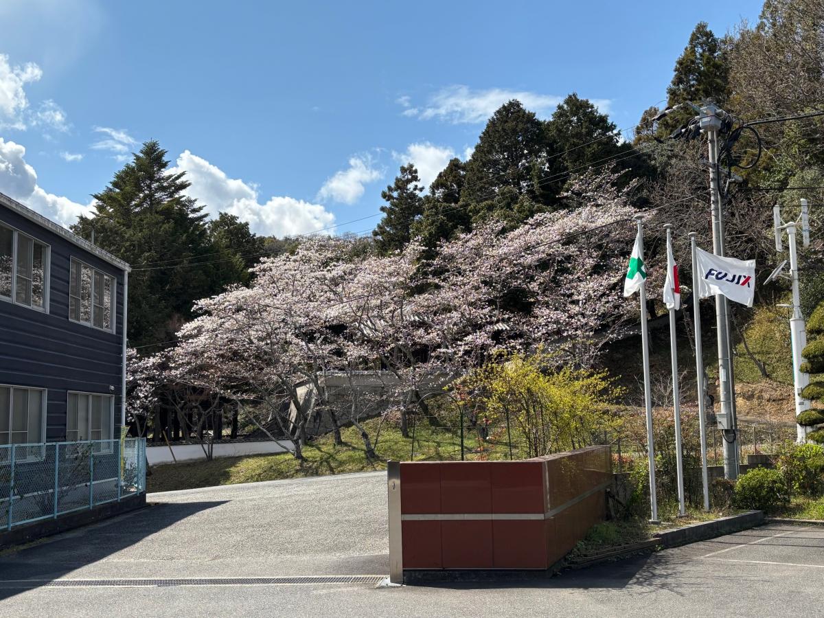 株式会社　フジックス